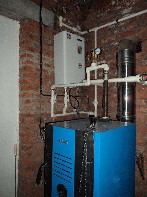 Твердотопливный котел + электрокотел