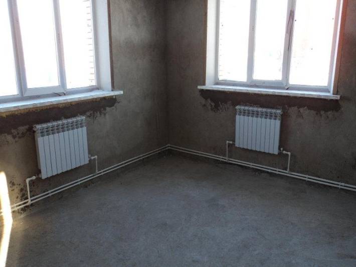 Система отопления: радиаторная двухтрубная